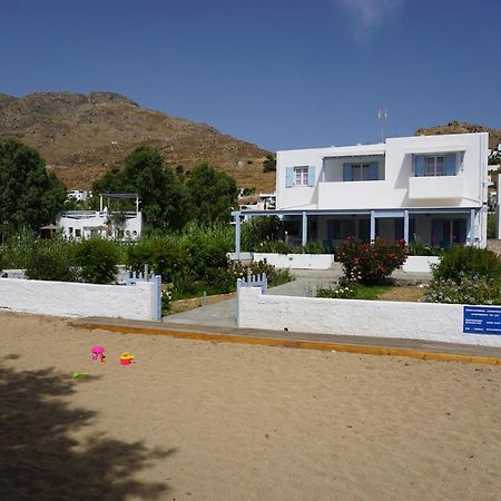 Galazio Seaside Apartments Livadakia Exteriér fotografie