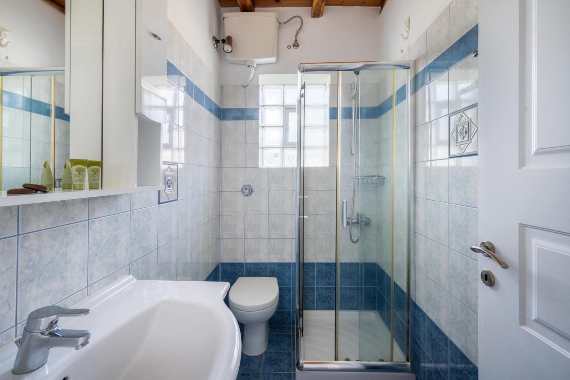 Galazio Seaside Apartments Livadakia Pokoj fotografie