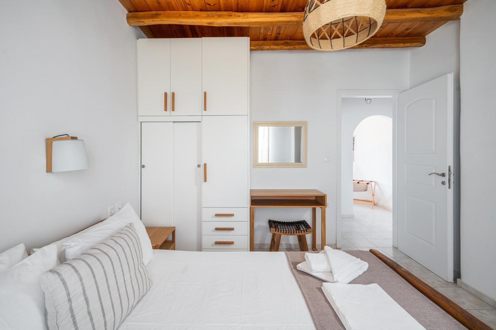 Galazio Seaside Apartments Livadakia Pokoj fotografie